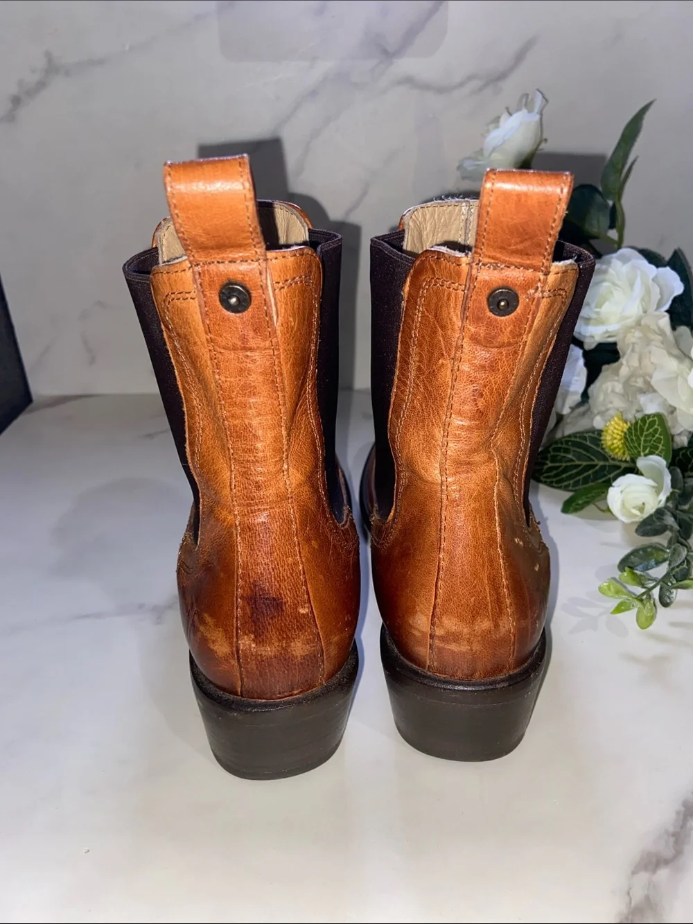 FRYE Men's Brown Leather Chelsea-Style Chukka Boots Size 8.5 or Women’s 10 appro